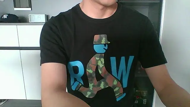 nole_china7 (Ask my age) - talk / fun / cum