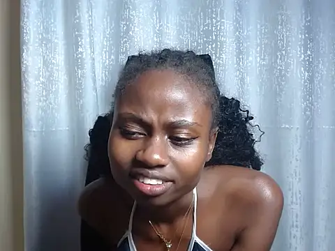pureelegance_petite webcam