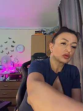Hotangel75