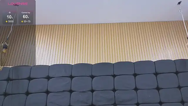 Emma-Burning webcam