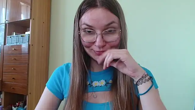 LooveELLYx webcam