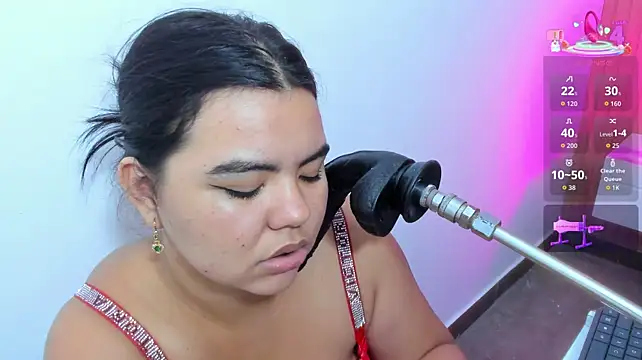 klhoe_boobs webcam