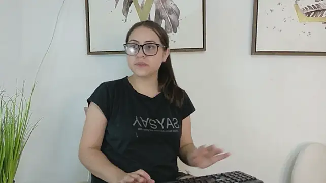 Cassandra_Armani webcam