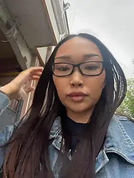 trytomakememoam webcam