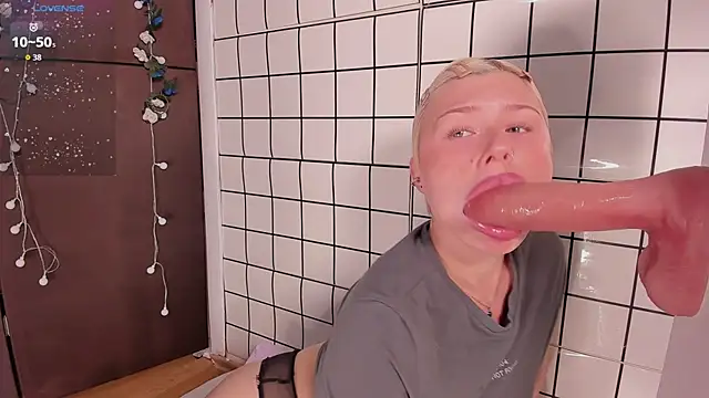 Snowgirl_ webcam