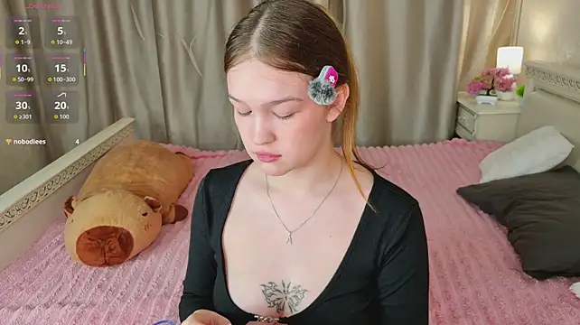 PlayfulMelly webcam