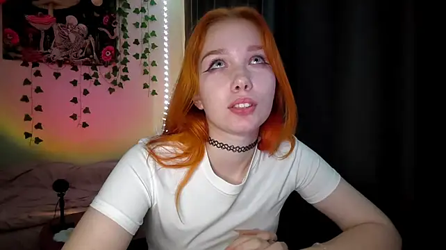 EngelFlood live cam on StripChat