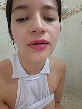 EmmaRose___ live cam on StripChat