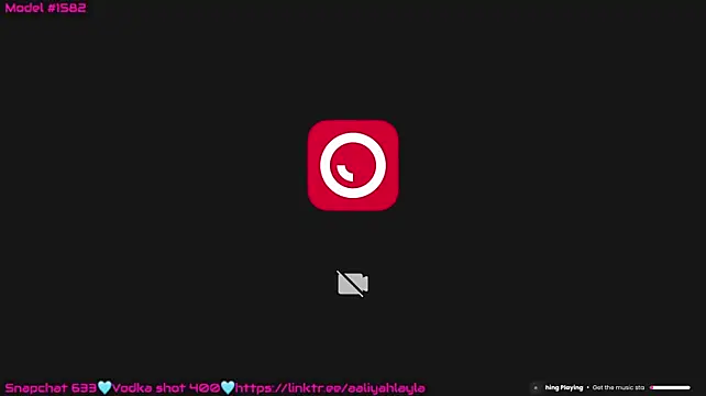 AaliyahLaylah live cam on StripChat
