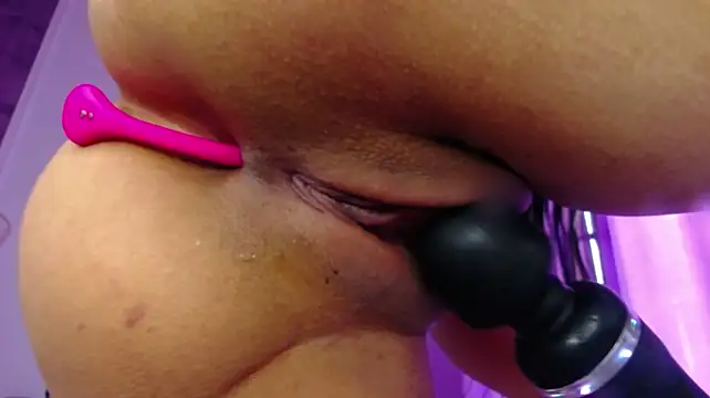RavenFoxxy webcam