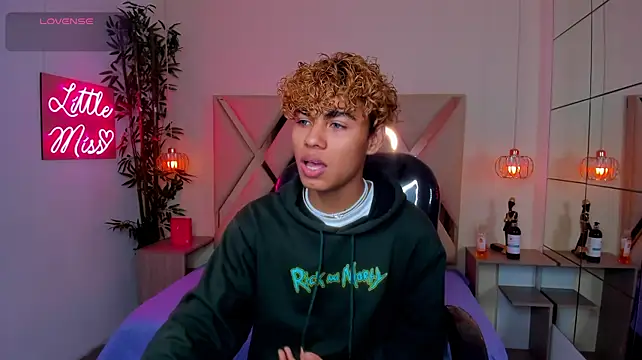 Anyelo_Twink webcam