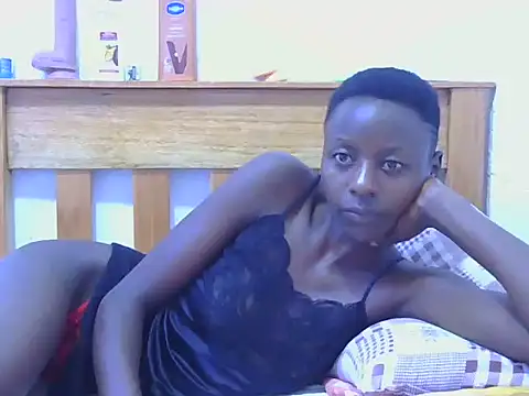 zuhura69 webcam
