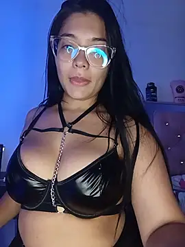 Jackelin21 live cam on StripChat