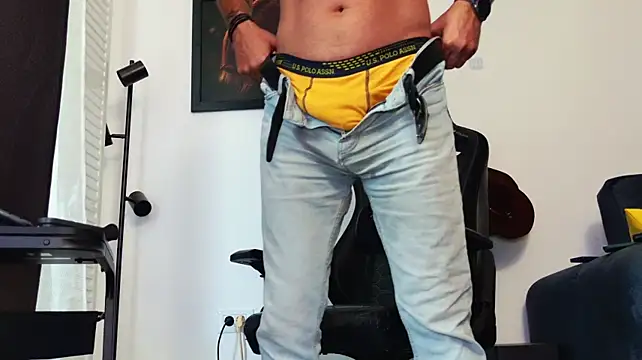 ChrisKox live cam on StripChat