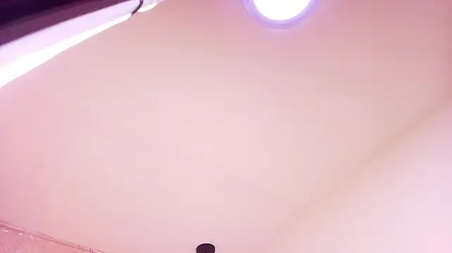 Soleil_66 live cam on StripChat