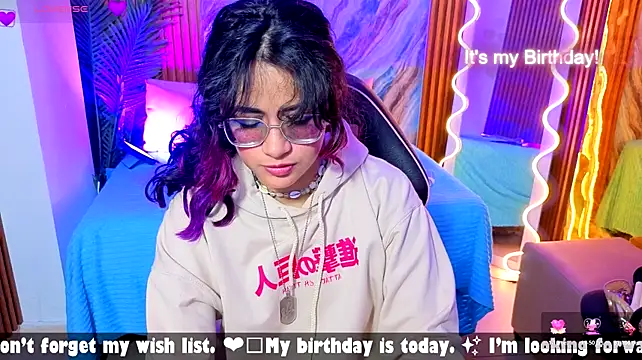 kristen_tay webcam