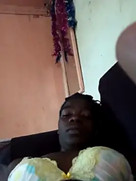 SLENDER-QWEEN webcam