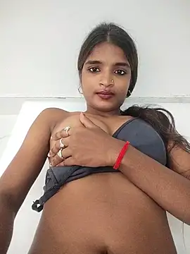 Honey-000 live cam on StripChat