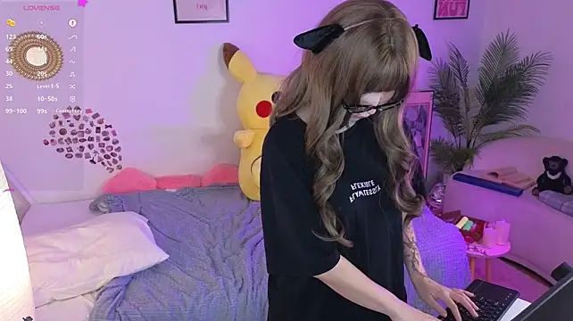 oni_doll live webcam