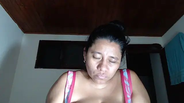 adrixxx38 live cam on StripChat
