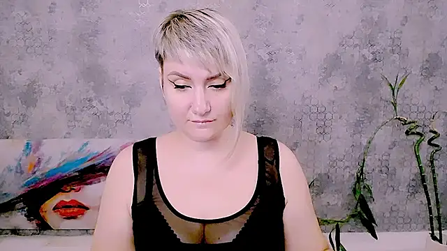Djullia live cam on StripChat