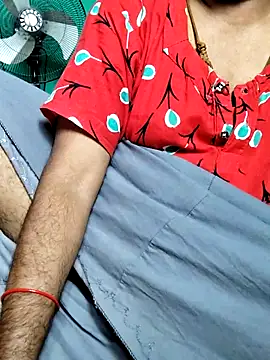 Tamilrojanew webcam