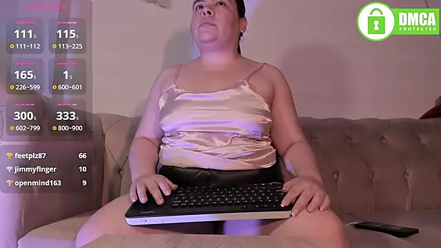 zoe_37 webcam
