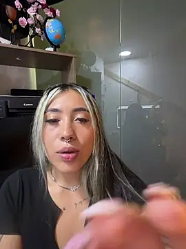 ManuelaVeeleez webcam