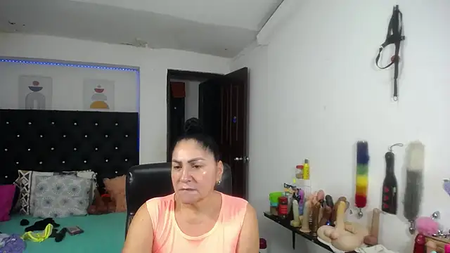 mature_bigboobs10 webcam