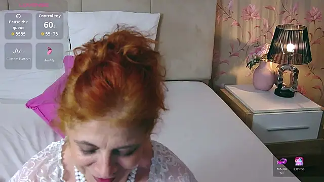 GiselleFox webcam
