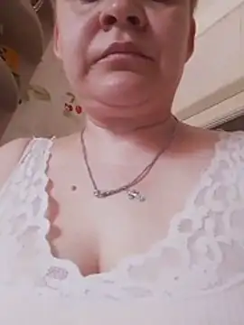 LittleFlower777 webcam