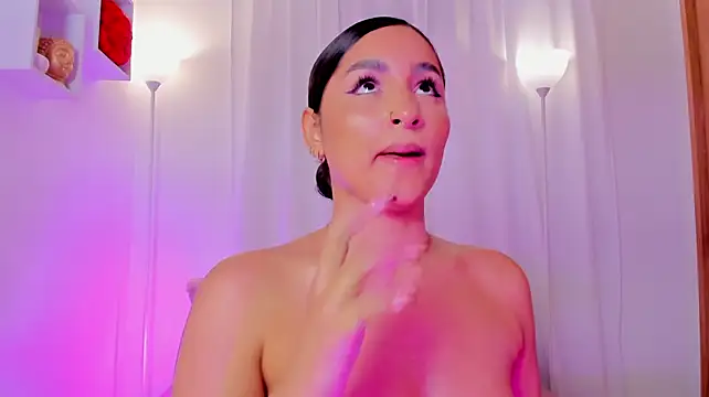 Aishapeyton_ webcam