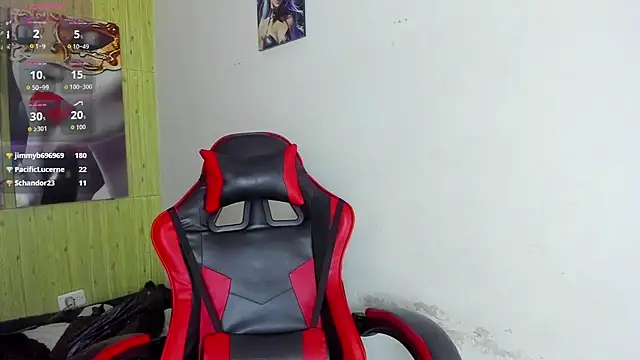 dolly_boob