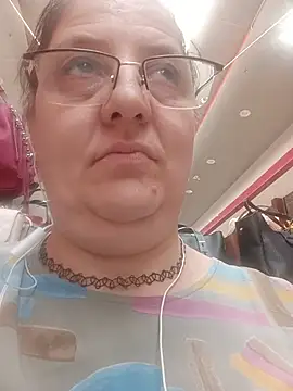 RidemerafSuzana webcam