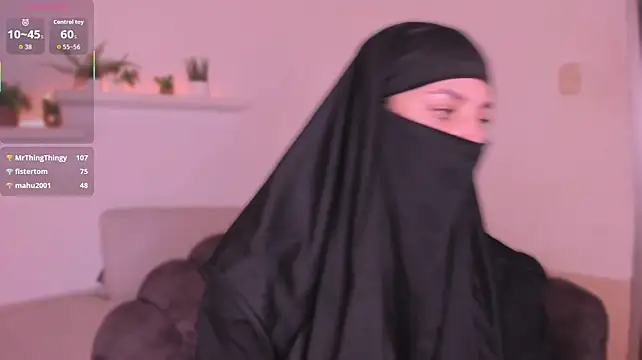 salma_arabicc live cam on StripChat