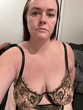 carinabro10 (F young) - 10.5 inch dildo 🖤🍆🧜‍♀️