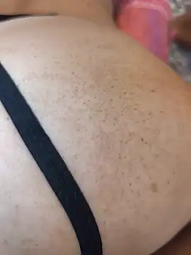 BarbieBull8 live cam on StripChat
