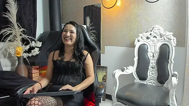 Vicky_Angeel live cam on StripChat
