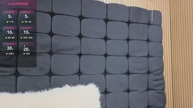 Emma-Burning webcam