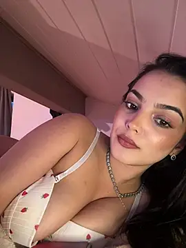 LunnaVey webcam