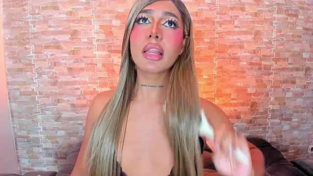 Dreams_Chloe webcam