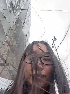 trytomakememoam live webcam
