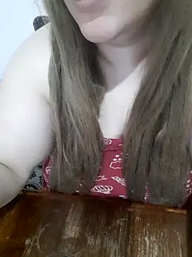 Madam_bezzzoul webcam