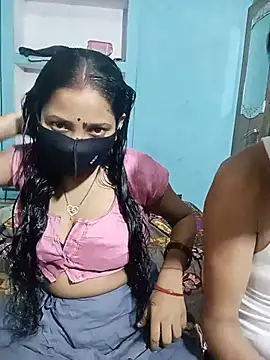 RoyalDesiCouple live sex cam