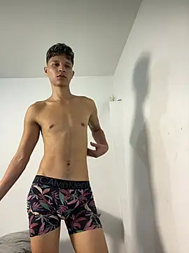 Twinkcock22