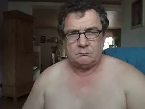 nobbie444 (M mature) - naked