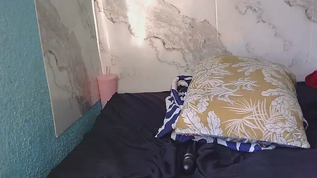 SexyZuluBarbie live sex cam