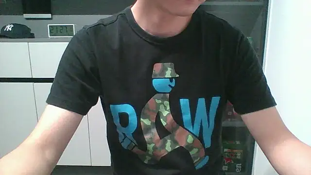 nole_china7 (Ask my age) - talk / fun / cum