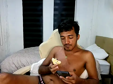 spicy_rowycam (M young) - Lets do Fun/cum💦🍆