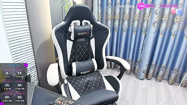 Naughty___asian webcam